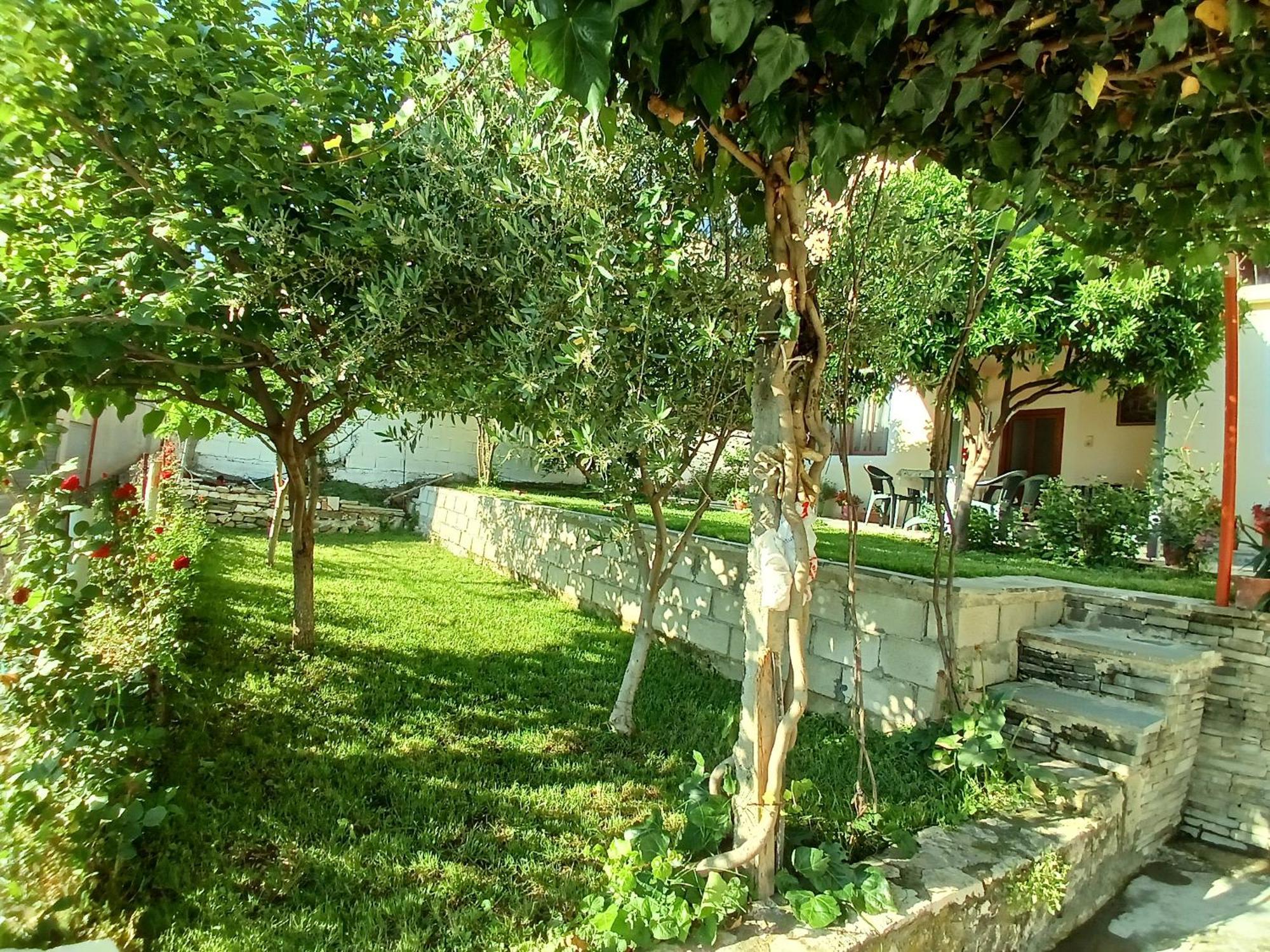 بيرات Guest House Noah&Kristel المظهر الخارجي الصورة