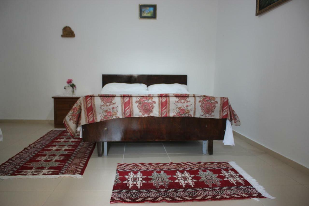 بيرات Guest House Noah&Kristel المظهر الخارجي الصورة